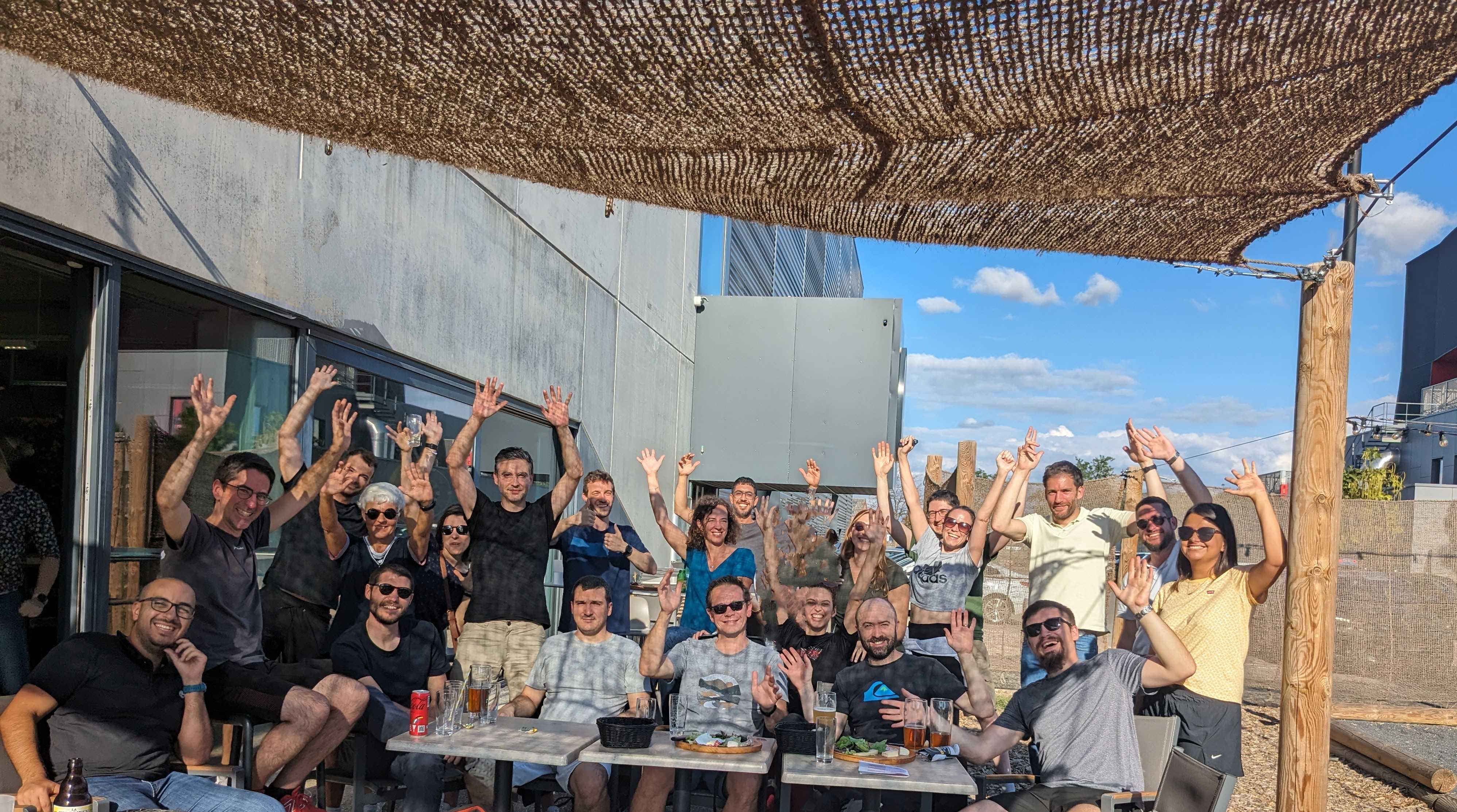 Come work with us !